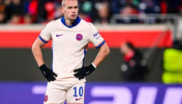 Nasib Tak Sejalan, Chelsea dan Mykhailo Mudryk Hadapi Situasi Kontras