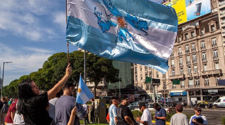 Semifinal Inggris vs Argentina Dijaga Ketat, Simbol Kepulauan Malvinas Dibatasi