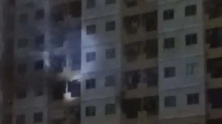 Gulkarmat Selamatkan 53 Penghuni dari Kebakaran Apartemen Teluk Intan